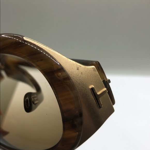 TOM FORD ELISABETH TF27 Sunglasses in color 376 Brown Gradient Oversized Shield. - Picture 7 of 14